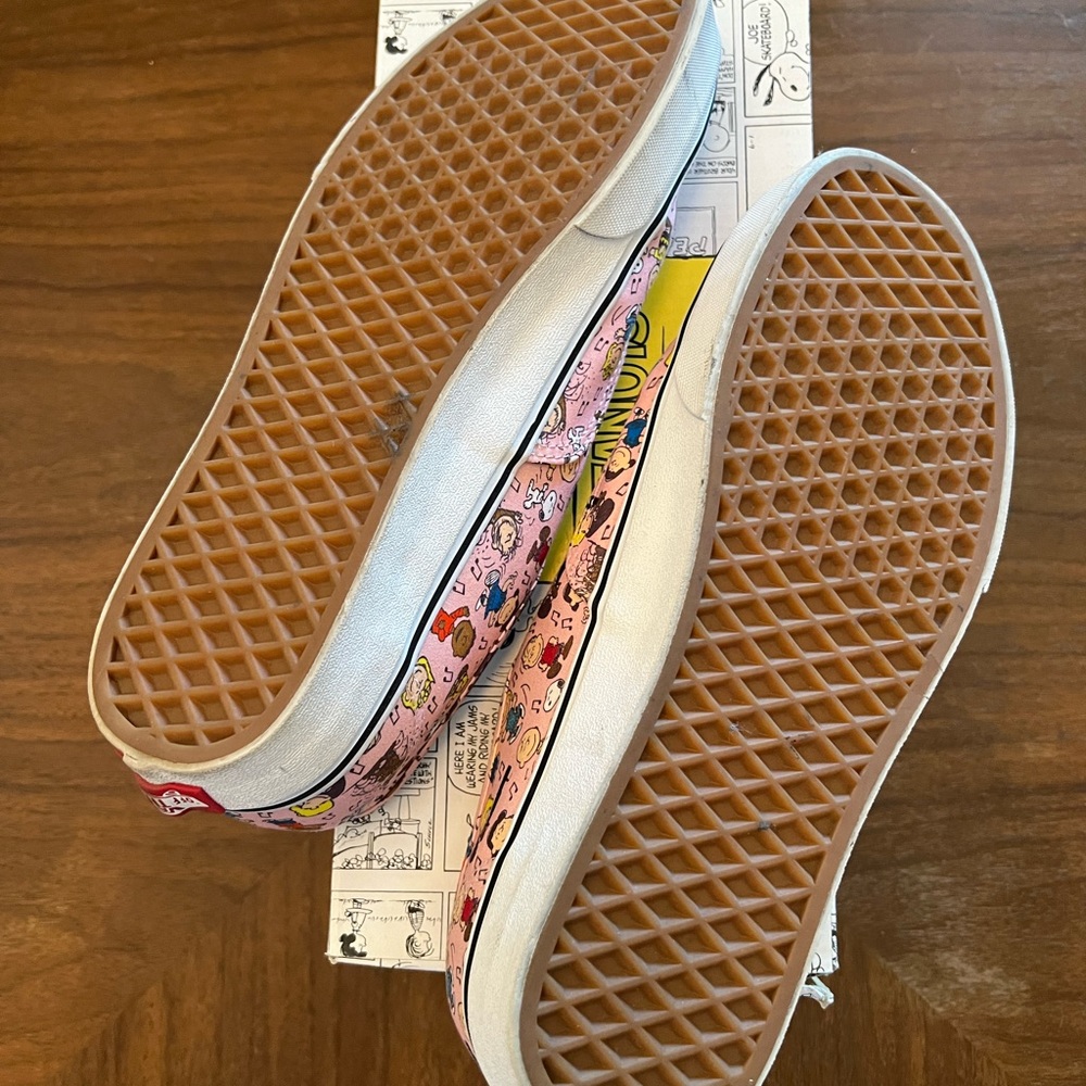 Vans Peanuts Shoes - Pink size 9.5 men’s - Picture 4 of 8